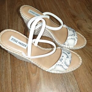 Steve Madden White and Gray Espadrilles with Braided Jute Sole